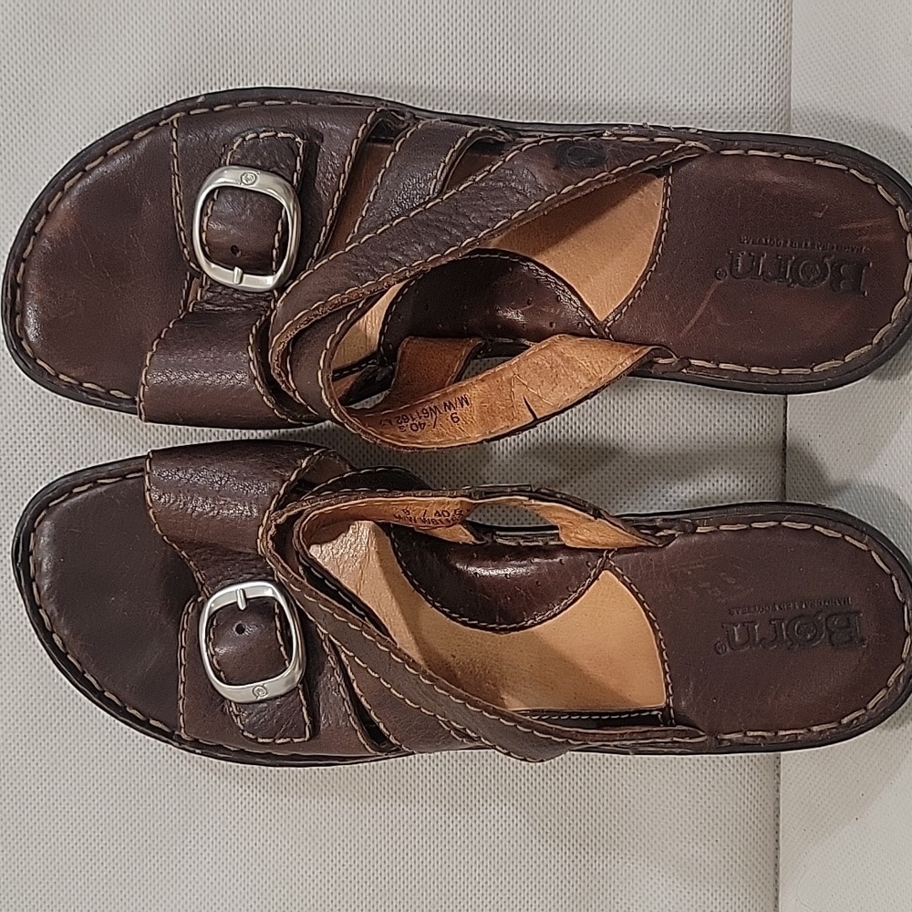 BORN BROWN LEATHER 2-1/2" WEDGE HEEL SANDAL (sz 9) - Picture 2 of 8